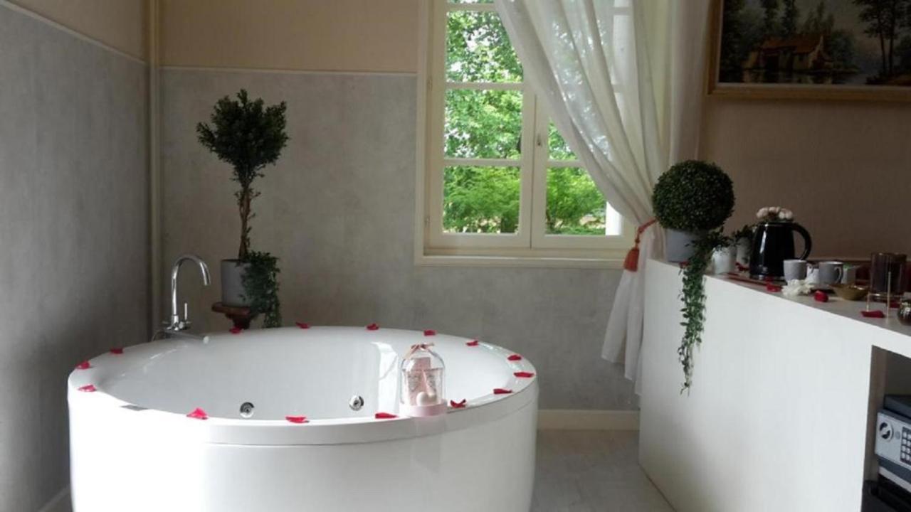 Château Marith - Etablissement climatisé avec Piscine Hotel Clairac  Exterior foto